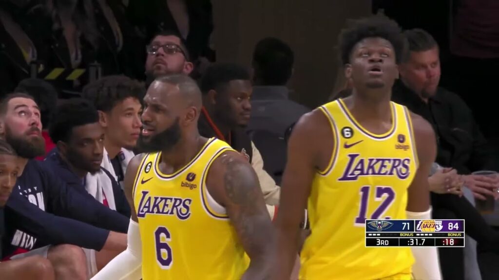 Lebron James makes a crazy pass to Mo Bamba #nba #highlights
