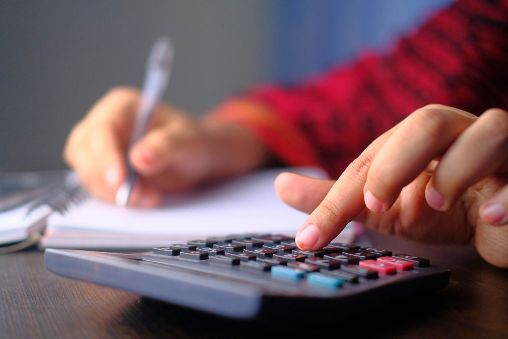 Understanding Bond Discount vs. Premium Bond: Definitions and Examples