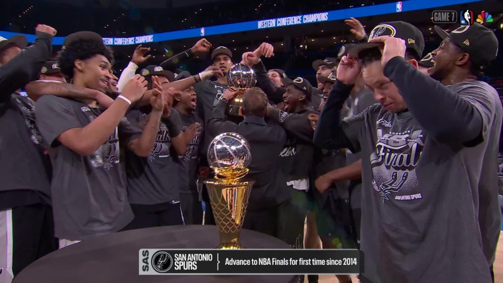 The Spurs Receive The Oscar Robertson Trophy As The 2025-26 NBA Western Conference Champions!