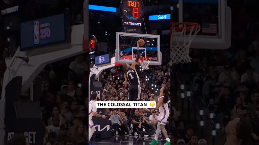 Wemby grabs the alley-oop from the sky and throws it down 😤