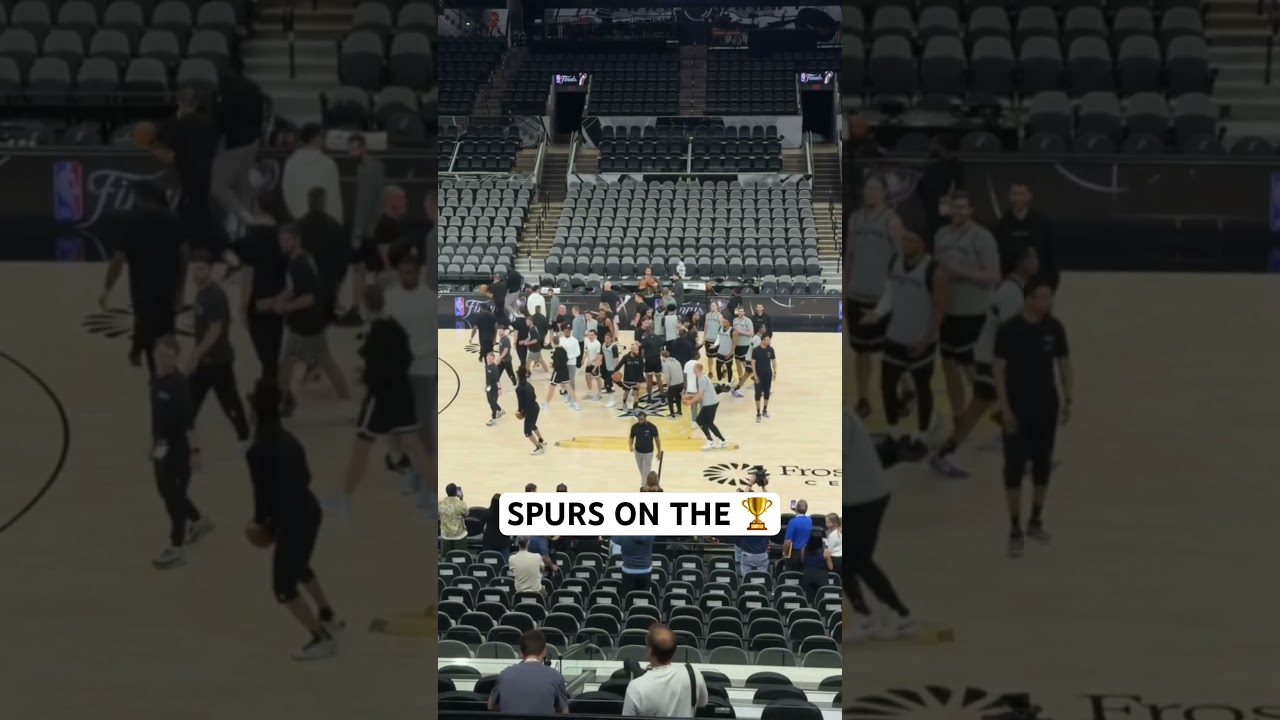 The Spurs take the court for practice on the NBA Finals Court 🤩