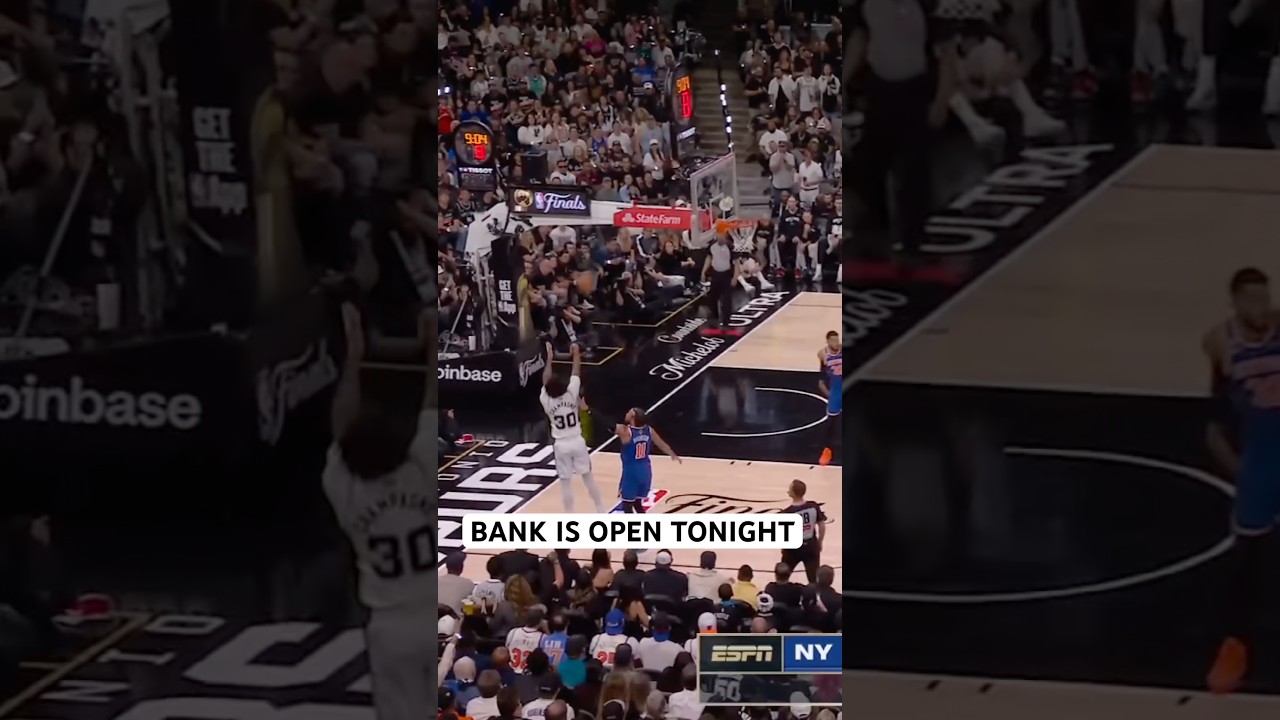 Julian Champagnie knocks down the corner three….off of the backboard 👀