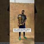 KAT poses with The Larry O’Brien Trophy 🏆