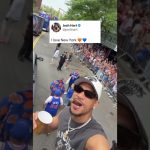 Josh Hart celebrates with fans at the Knicks Championship Parade 💙 🧡