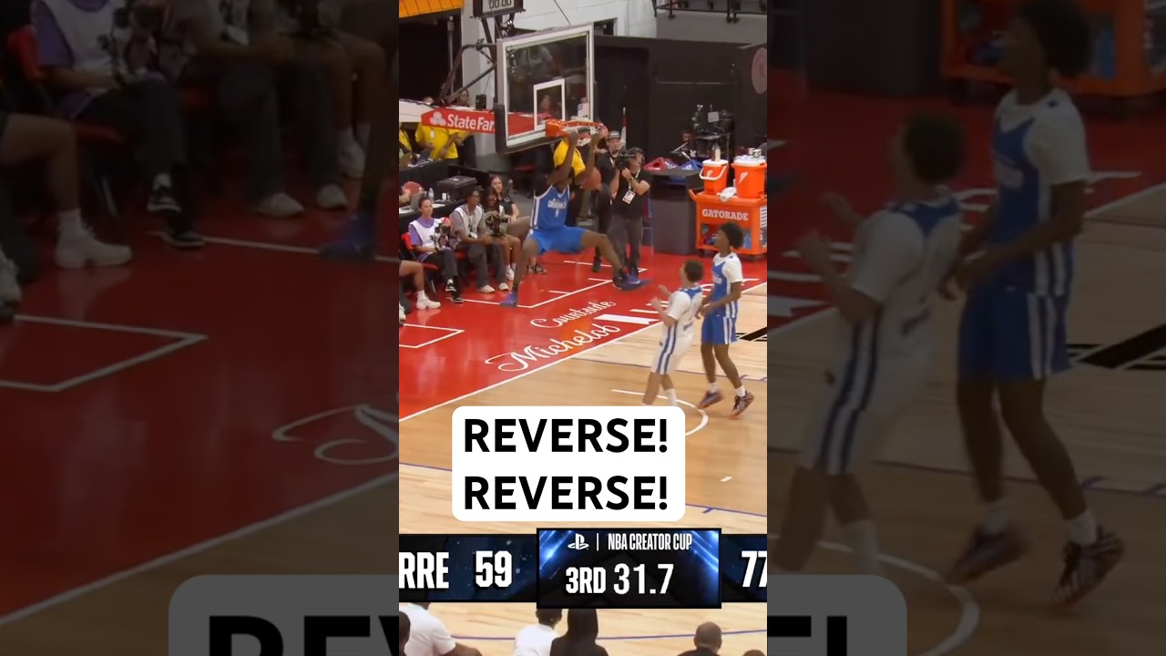 Duke Skywalka throws down the reverse dunk on the break 💪