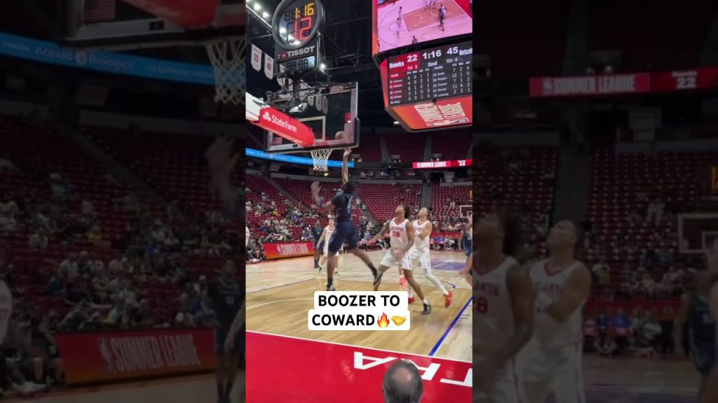 Cameron Boozer lobs it up to Cedric Coward