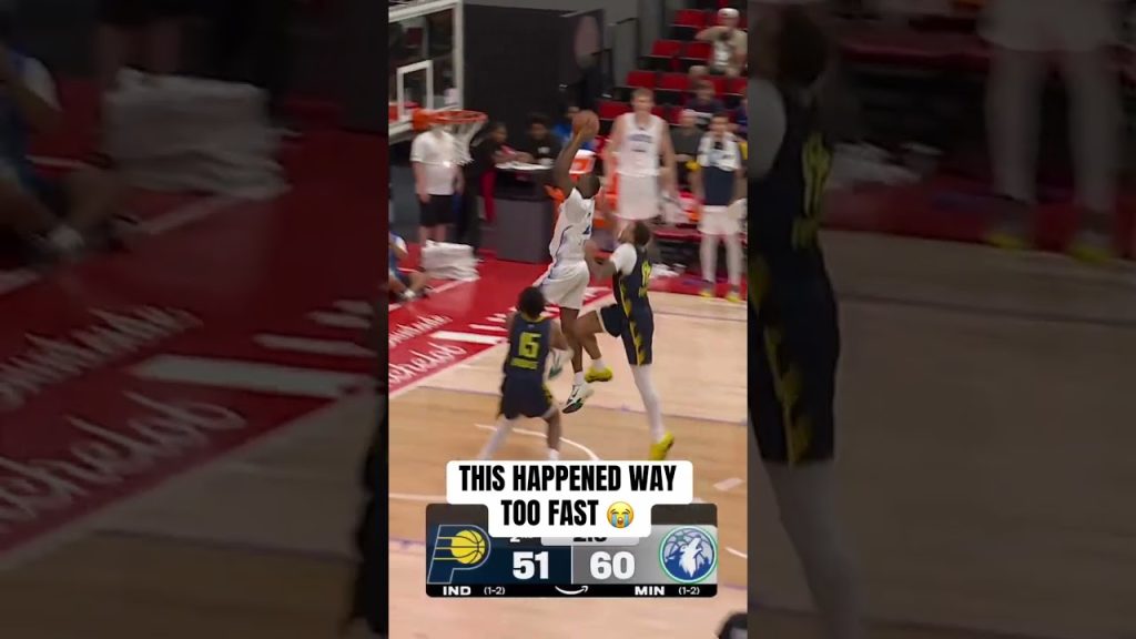 Jaylin Williams beat the halftime buzzer with the two hand jam 🤯