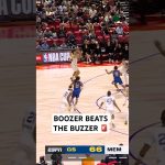 Cam Boozer beats the 3Q buzzer 🚨